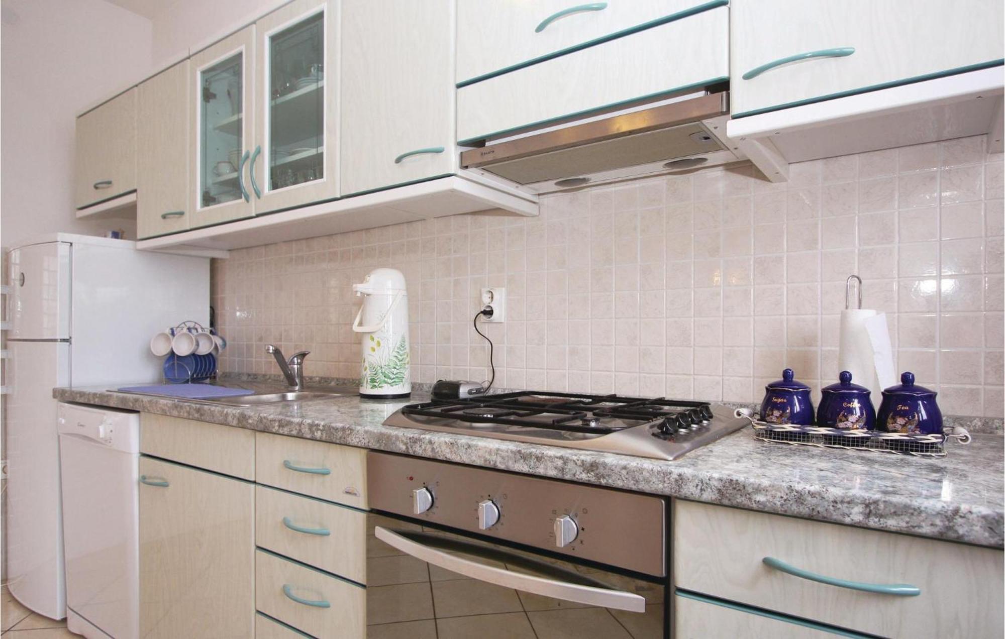 6 Bedroom Nice Home In Segotici Luaran gambar