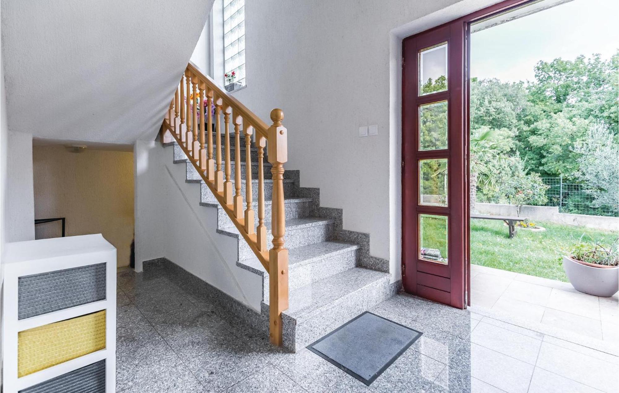 6 Bedroom Nice Home In Segotici Luaran gambar